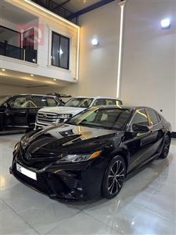 تۆیۆتا کامری